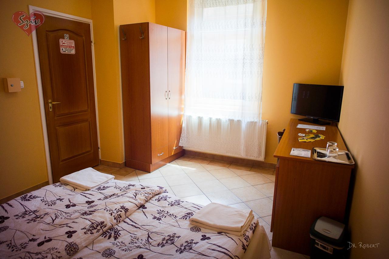 Civis Szallashely Debrecen Ngoại thất bức ảnh