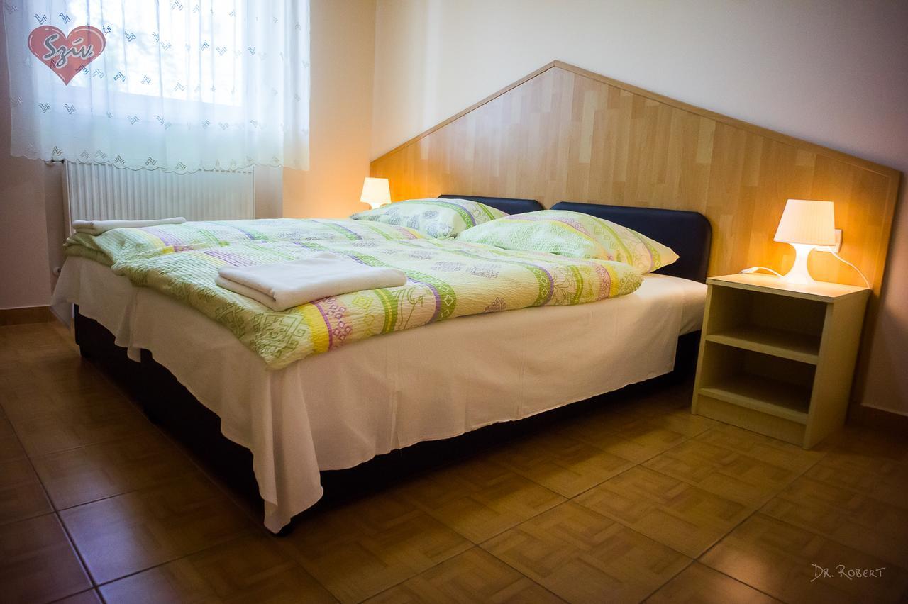Civis Szallashely Debrecen Ngoại thất bức ảnh